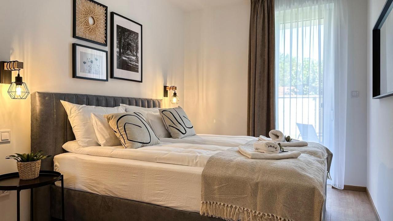 Linden Apartman 002 - Adults Only Mosonmagyaróvár المظهر الخارجي الصورة