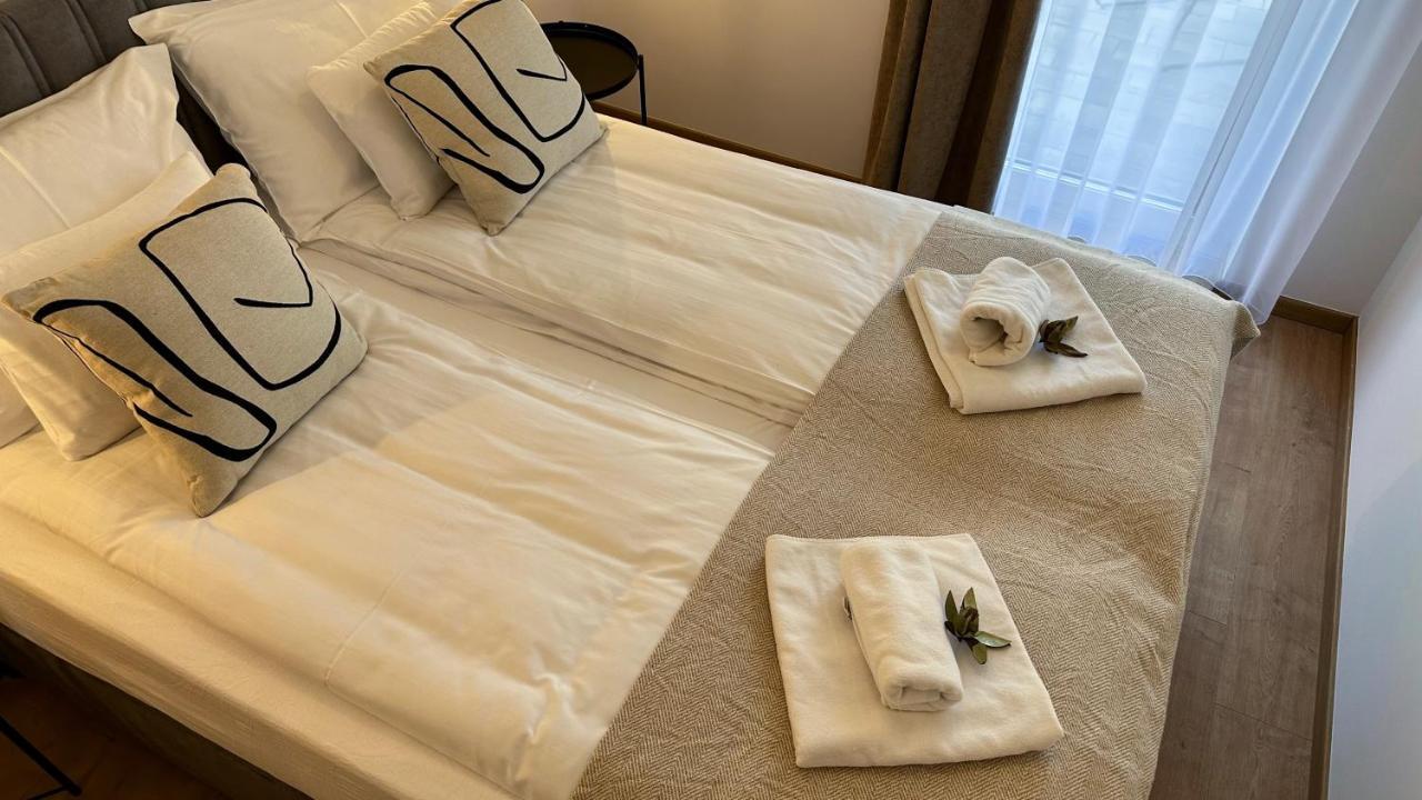Linden Apartman 002 - Adults Only Mosonmagyaróvár المظهر الخارجي الصورة